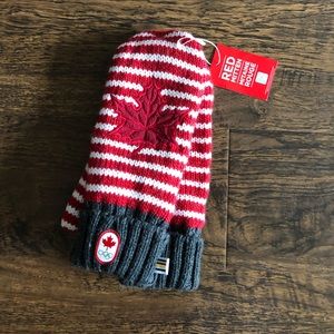NWT Canadian x Hudson Bay gloves